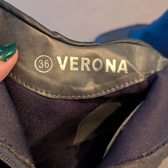 Boots - Picture 2 of 4